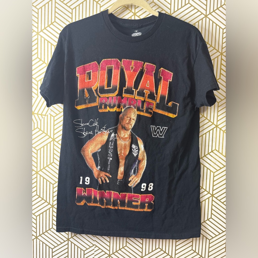 Stone cold Steve Austin Royal Rumble Winner T-Shirt Medium